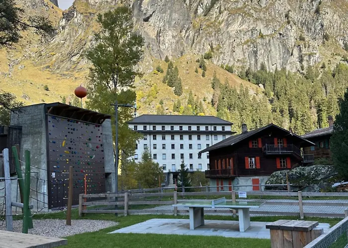 Spacious Apartment *